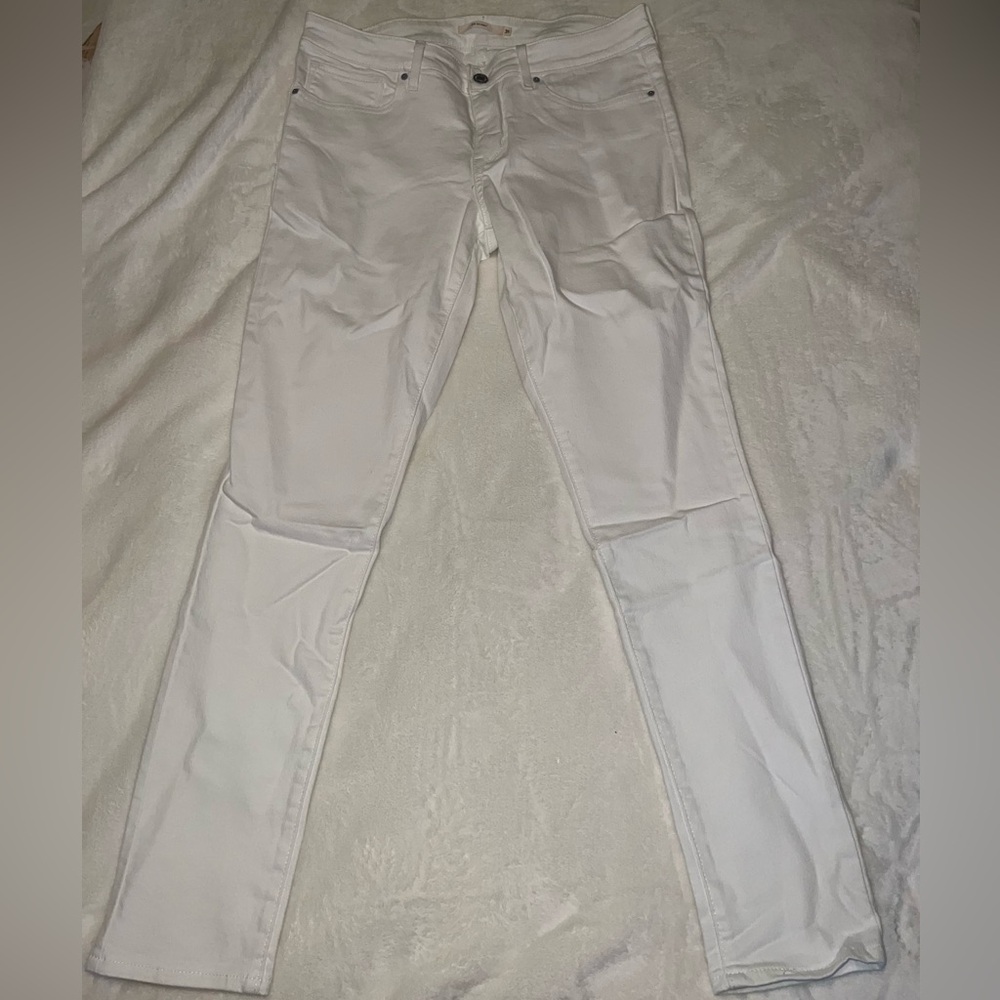 Levi’s 711 skinny jeans